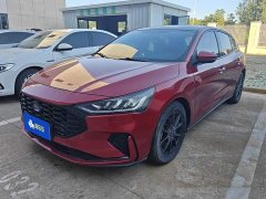 Ford Focus Hatchback EcoBoost 180 Automatic Sport Edition - ფოტო 1