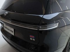 NIO ES8 Six-Seat Executive Luxury Edition - ფოტო 6