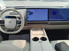 Li Auto i8 Standard Edition - ფოტო 12