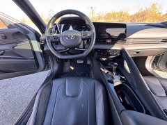 Hyundai Elantra 240TGDi DCT LUX Luxury Edition - ფოტო 14