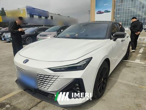 2023 Changan UNI-V 1.5T Premium - автомобиль из Китая