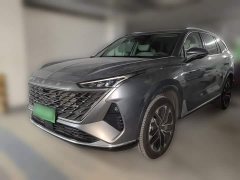 SAIC Roewe RX9 2.0T RWD Luxury Edition - ფოტო 1