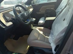 Volvo XC70 Plug-in Hybrid AWD Extended Range Core - ფოტო 14