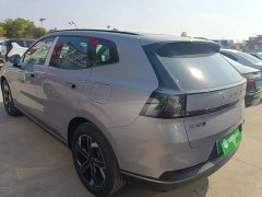 Volvo XC70 Plug-in Hybrid AWD Extended Range Core - ფოტო 4