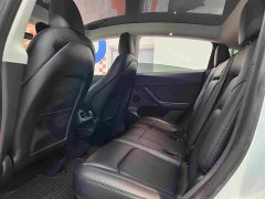Tesla Model Y Rear-Wheel Drive - ფოტო 5