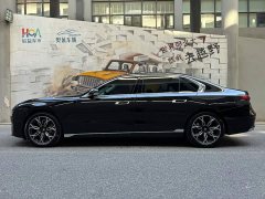 BMW 7 Series 735Li Luxury Package - ფოტო 3