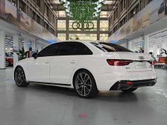 Audi A4L 40 TFSI quattro RS Package Dynamic Edition - photo 3