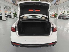 Audi A4L 40 TFSI quattro RS Package Dynamic Edition - photo 5