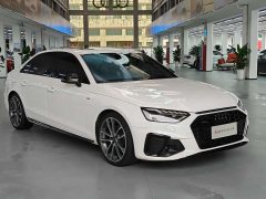 Audi A4L 40 TFSI quattro RS Package Dynamic Edition - photo 7