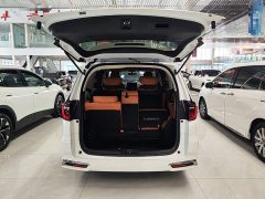 Honda Odyssey 2.0L e:HEV Sharp Comfort Edition - ფოტო 18