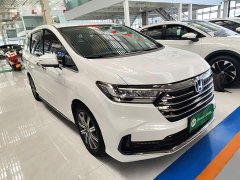 Honda Odyssey 2.0L e:HEV Sharp Comfort Edition - ფოტო 3