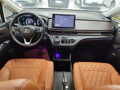 Honda Odyssey 2.0L e:HEV Sharp Comfort Edition - ფოტო 9