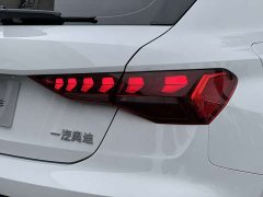 Audi A3 Sportback 35TFSI Prestige - ფოტო 14