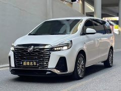 Buick GL8 Land Business Class Smart Edition - ფოტო 1