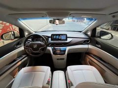Buick GL8 Land Business Class Smart Edition - ფოტო 11