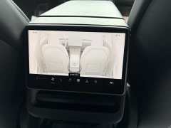 Tesla Model 3 Rear-Wheel Drive - фото 11