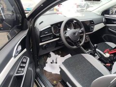 Volkswagen Jetta VS5 280TSI Manual Pioneer Edition - photo 15