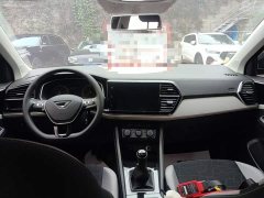 Volkswagen Jetta VS5 280TSI Manual Pioneer Edition - photo 9