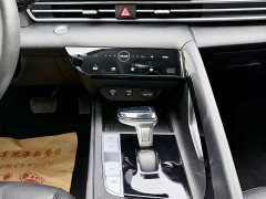 Hyundai Elantra 1.5L CVT Luxury - ფოტო 12