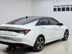 Hyundai Elantra 1.5L CVT Luxury - ფოტო 4