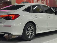 Honda Civic 240TURBO CVT Dynamic C-Position Special Edition - фото 2