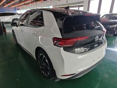 Volkswagen ID.3 Outstanding Edition - ფოტო 4
