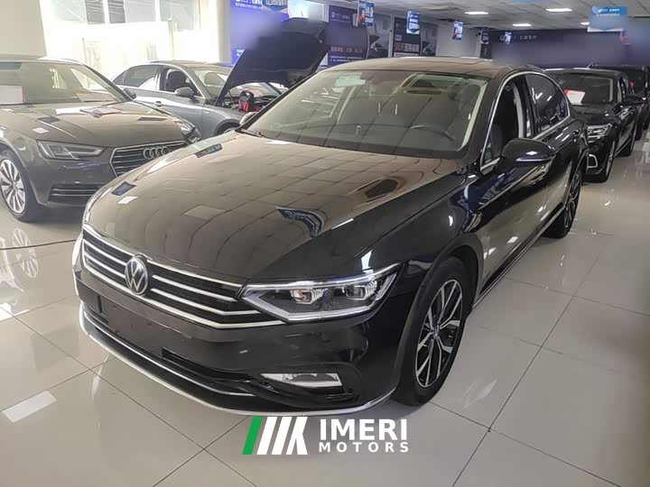 Volkswagen Magotan 330TSI DSG Advance - car from China