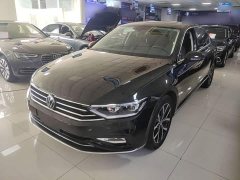 Volkswagen Magotan 330TSI DSG Advance - photo 1