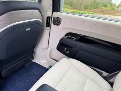 Zeekr 9X Ultra 70kWh 6-Seater - фото 15