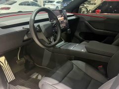 Tesla Model Y L Long Range All-Wheel Drive - ფოტო 4