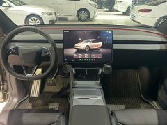Tesla Model Y L Long Range All-Wheel Drive - ფოტო 7