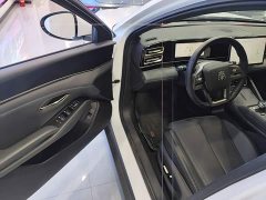 BYD Qin L DM-i Smart Drive Edition 120KM Superior - ფოტო 15