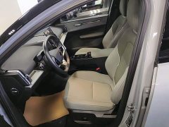 Volvo EX30 Rear-Wheel Drive Extended Range Ultra - ფოტო 14