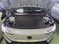 Volvo EX30 Rear-Wheel Drive Extended Range Ultra - ფოტო 19