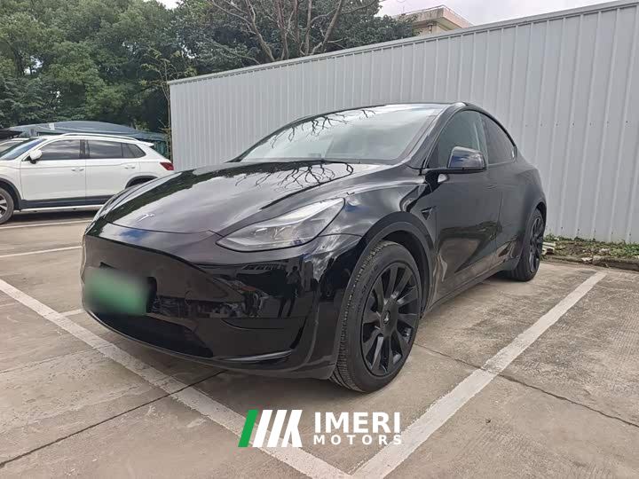 Tesla Model Y Facelift Rear-Wheel Drive