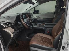 Toyota Sienna 2.5L Hybrid Comfort Edition - ფოტო 13