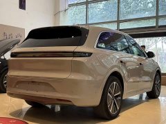 Li Auto L6 Pro - ფოტო 7