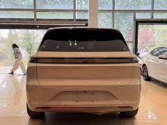 Li Auto L6 Pro - ფოტო 8