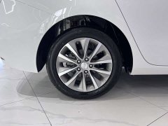 Buick GL6 323T Hybrid Connected Luxury - фото 19