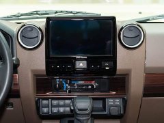 Toyota Land Cruiser (Imported) LC71 4.0L Automatic - ფოტო 13