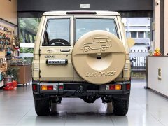 Toyota Land Cruiser (Imported) LC71 4.0L Automatic - ფოტო 5