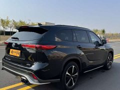 Toyota Crown Venza 2.5L HEV AWD Premium - ფოტო 7