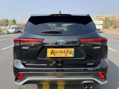 Toyota Crown Venza 2.5L HEV AWD Premium - ფოტო 8