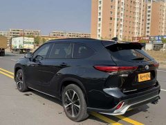 Toyota Crown Venza 2.5L HEV AWD Premium - ფოტო 9
