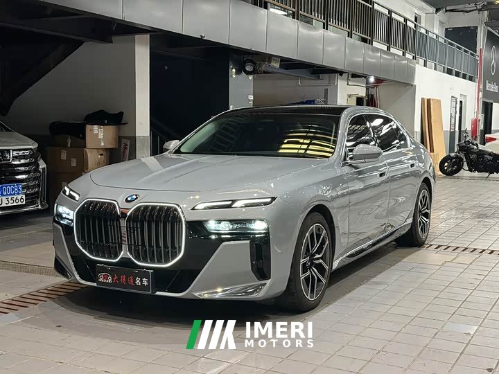 BMW 7 Series 735Li M Sport Package - ავტომობილი ჩინეთიდან