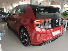 Volkswagen ID.3 Smart Edition Intelligent Version GTX Package - ფოტო 4