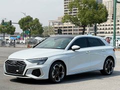 Audi A3 Sportback 35 TFSI Luxury Sport - фото 1