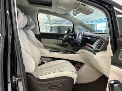 Denza D9 DM-i 980 Four-Wheel Drive Premium - ფოტო 11