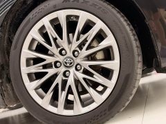 Toyota Avalon Hybrid 2.5L XLE Premium - photo 5