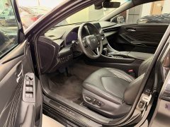 Toyota Avalon Hybrid 2.5L XLE Premium - photo 6